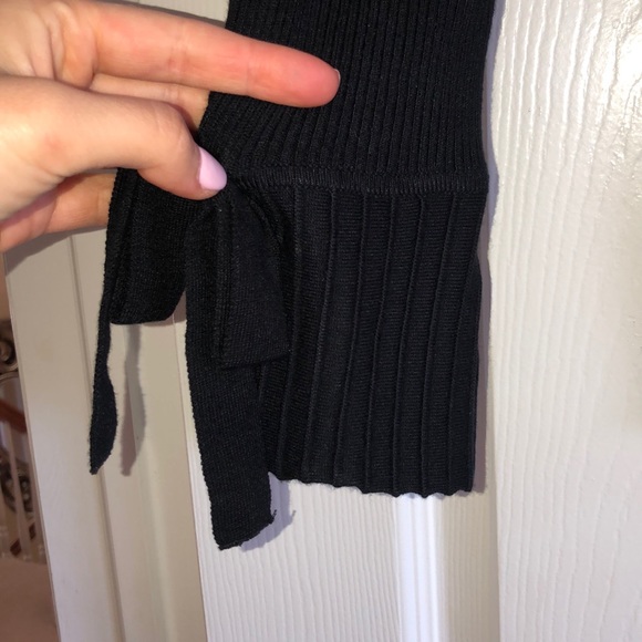 Top - Picture 2 of 4